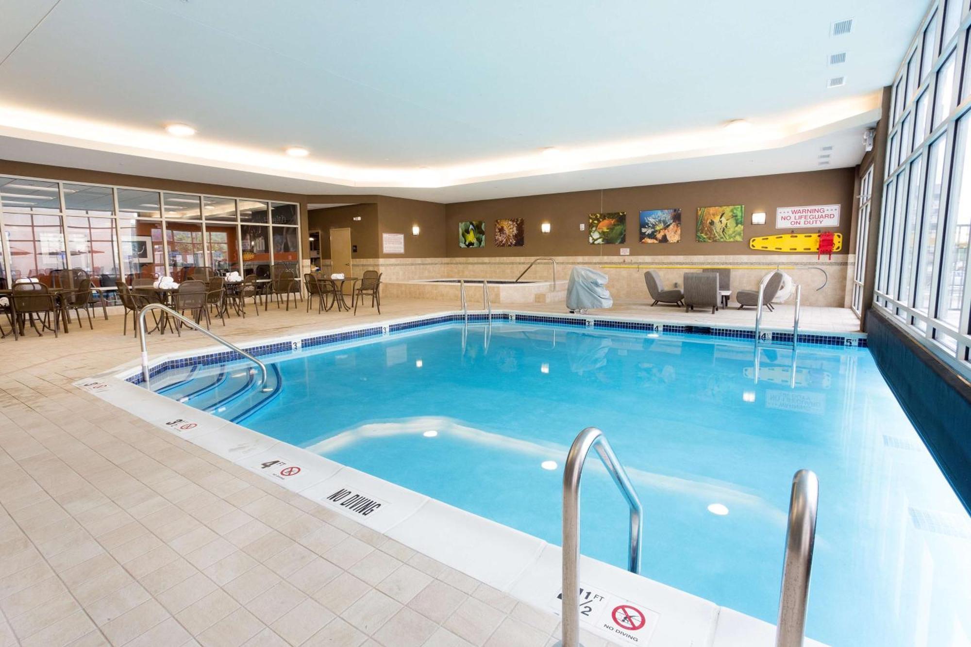 Drury Plaza Hotel Indianapolis Carmel ภายนอก รูปภาพ